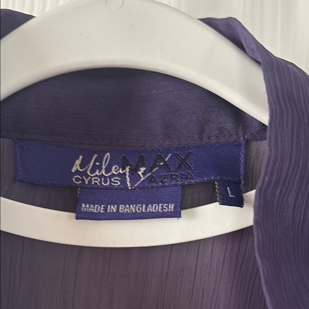 Miley Cyrus & Max Azria Purple Flutter Sleeve Ruffled‎ Blouse - Picture 3 of 5